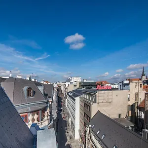 4* Hotel Apartmanovy Dum U Tomana